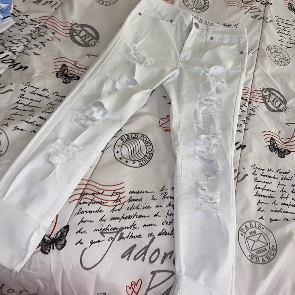 white pants